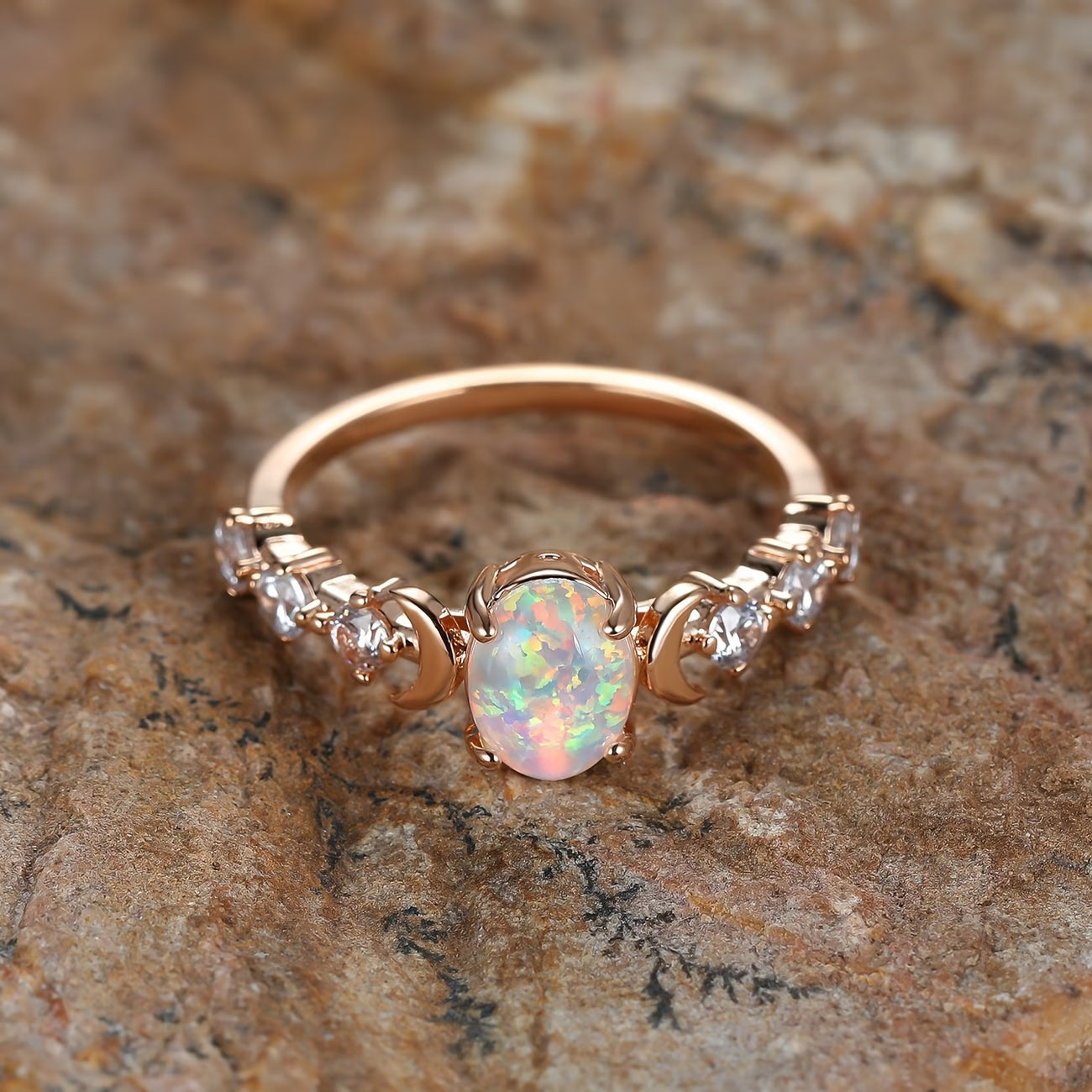 Anillo de Ópalo de Luna Crescent | Oro rosa