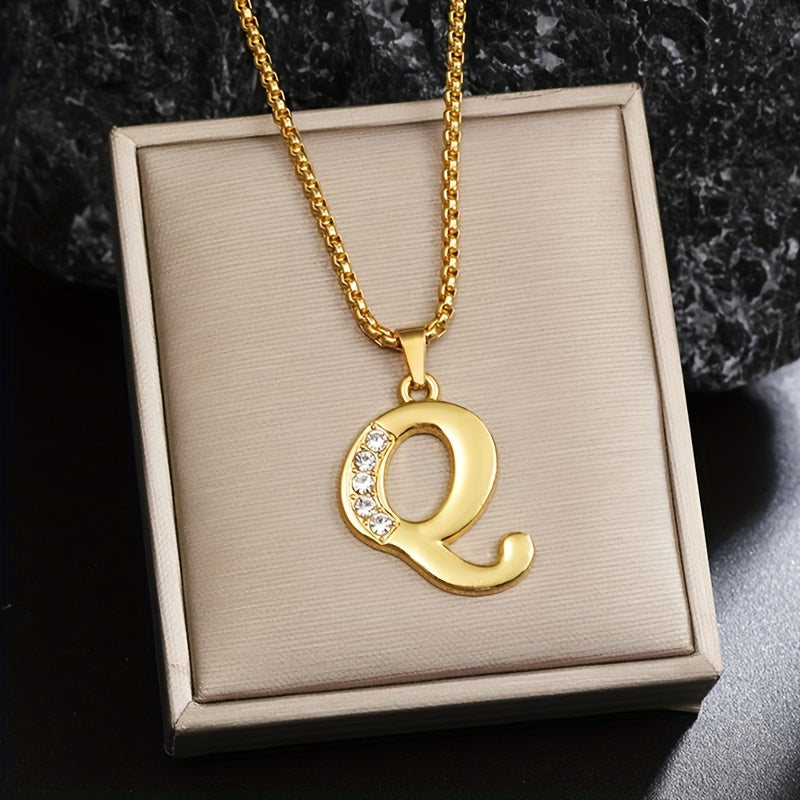 Collar con Inicial y Detalle de Cristal | Oro