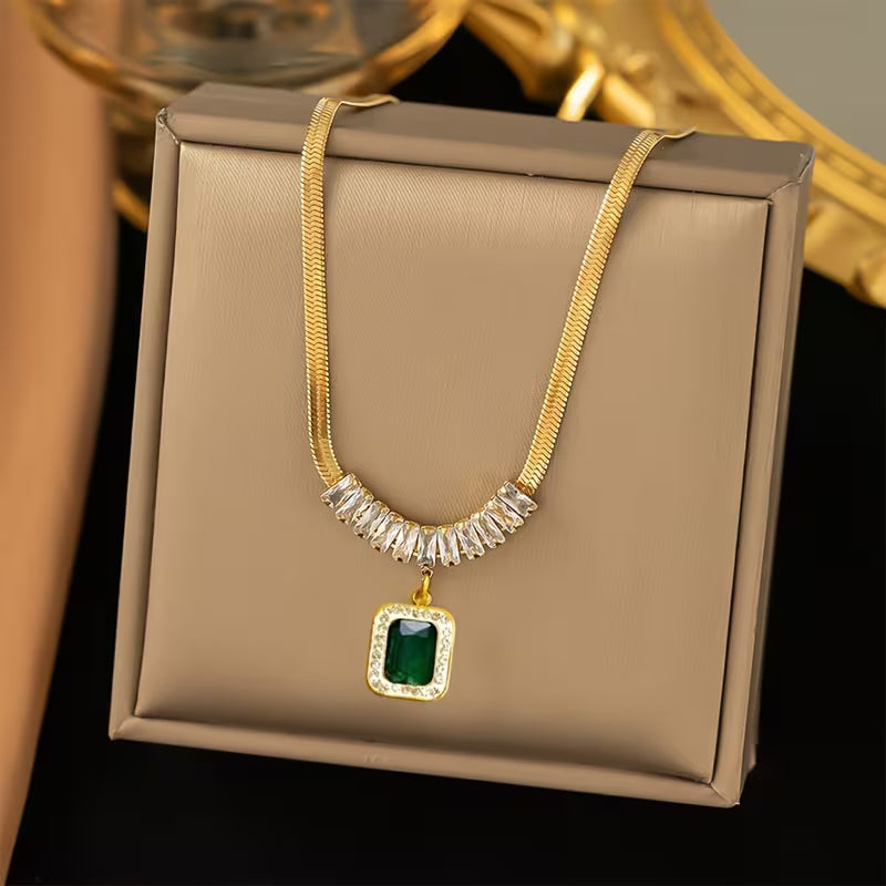 Collar Esmeralda Regalia Prism | Oro
