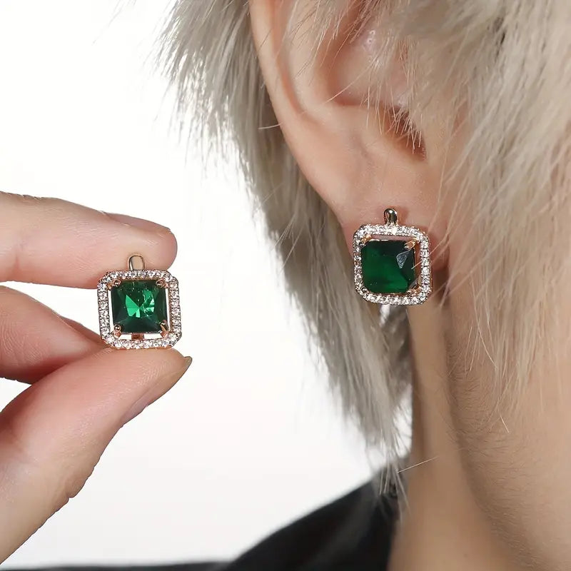 Aretes Dorados Cuadrados de Circonita Verde | Oro