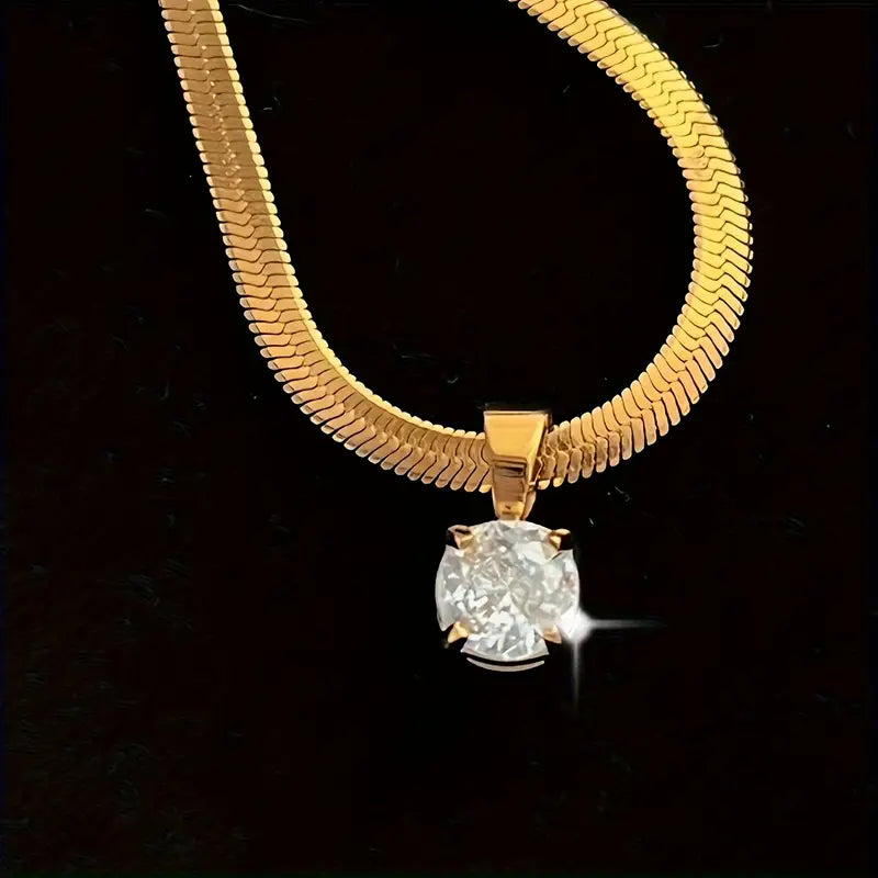 Collar con Colgante Elegante de Strass | Oro