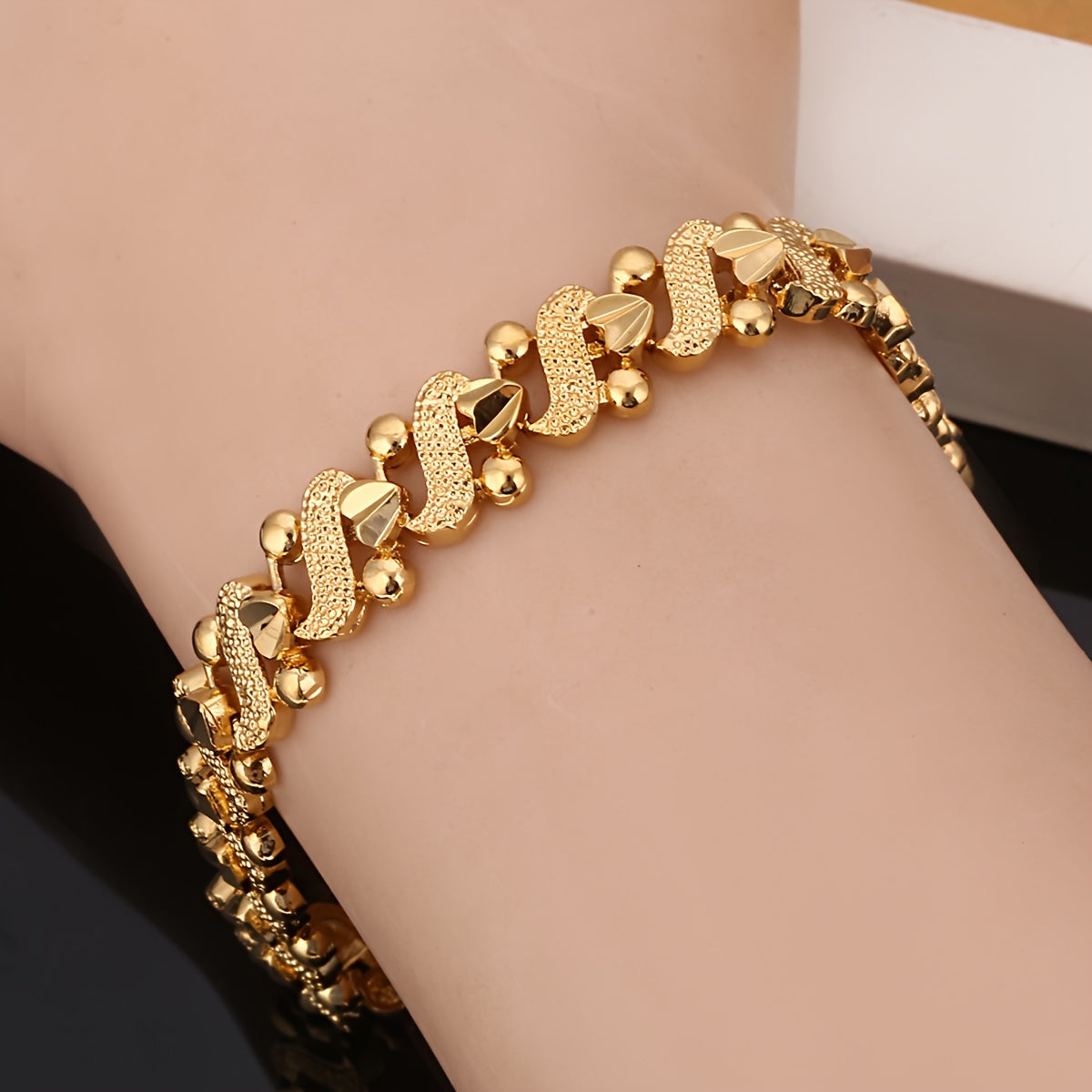 Pulsera de Onda Ornamentada Lily | Oro