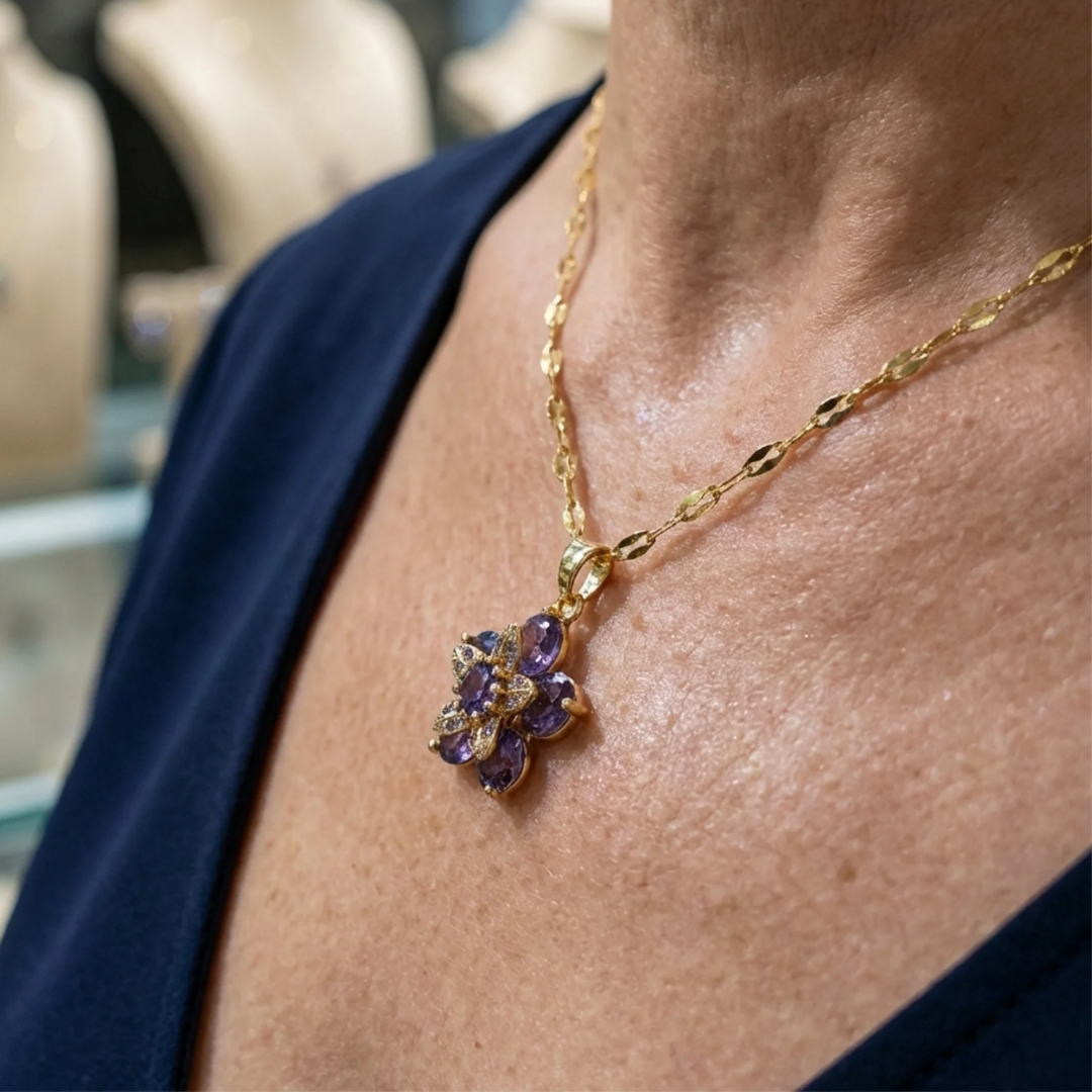 Collar de Flor Violeta Amelyth | Oro
