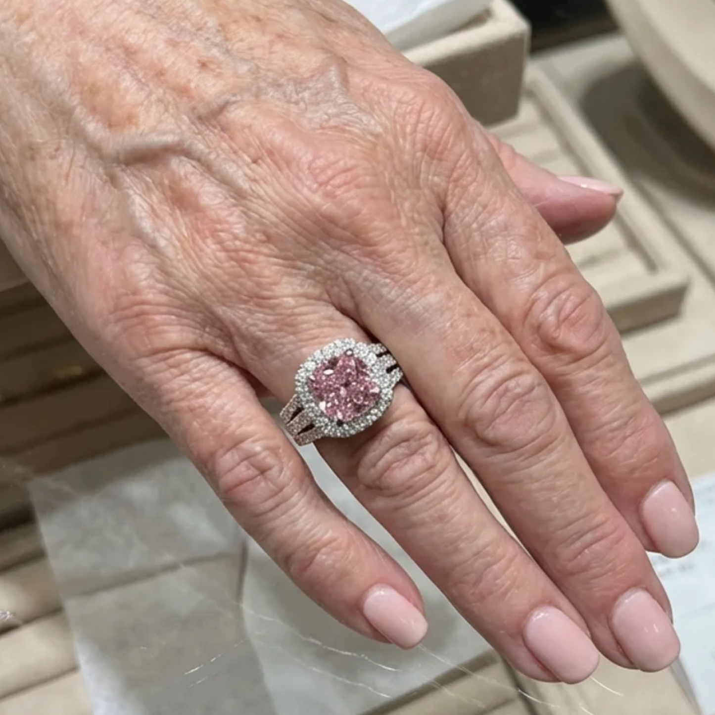 Anillo Halo Rosa Pálido Empress | Oro blanco