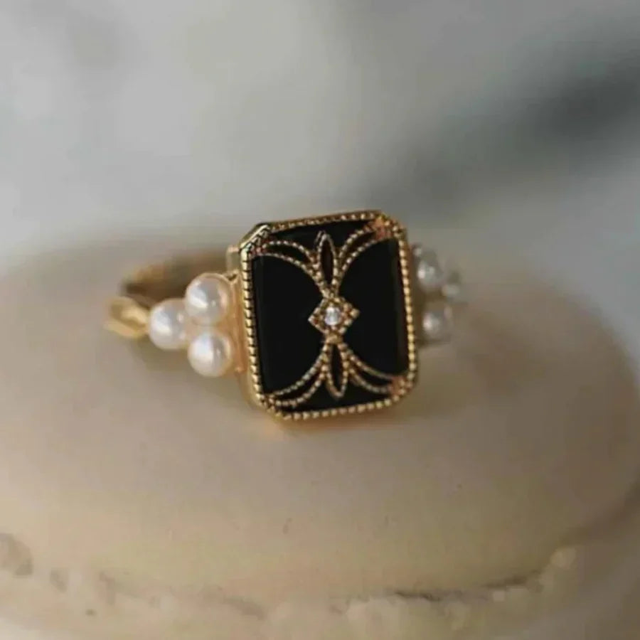Anillo Antiguo Dorado de Perla Negro | Oro