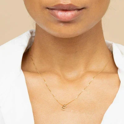 Collar con Inicial Carta de Amor | Oro blanco