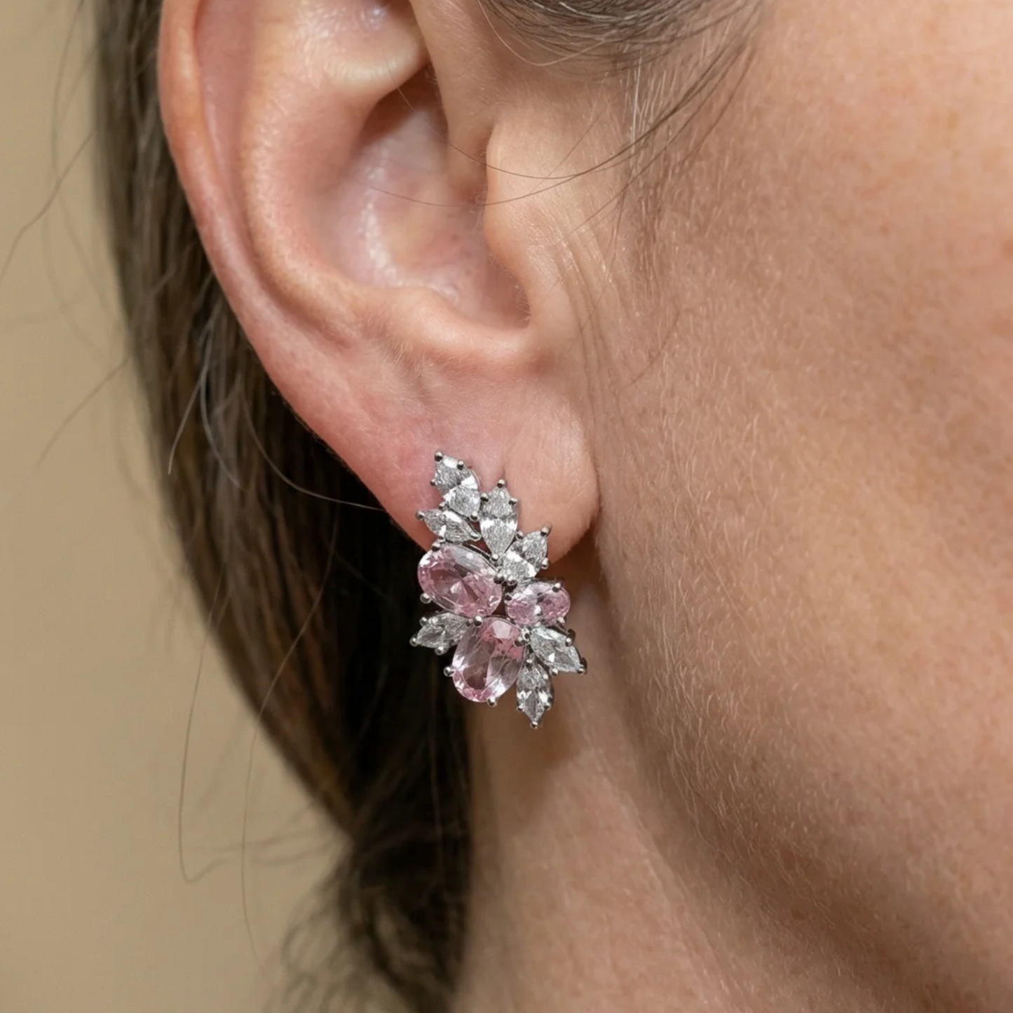 Aretes Lyra Blushbloom | Oro blanco