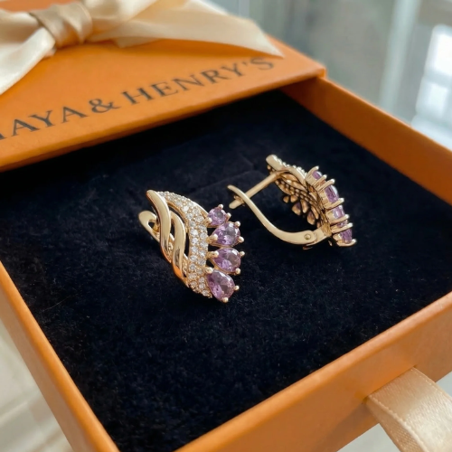 Aretes de Pluma Violeta Nyvella | Oro rosa