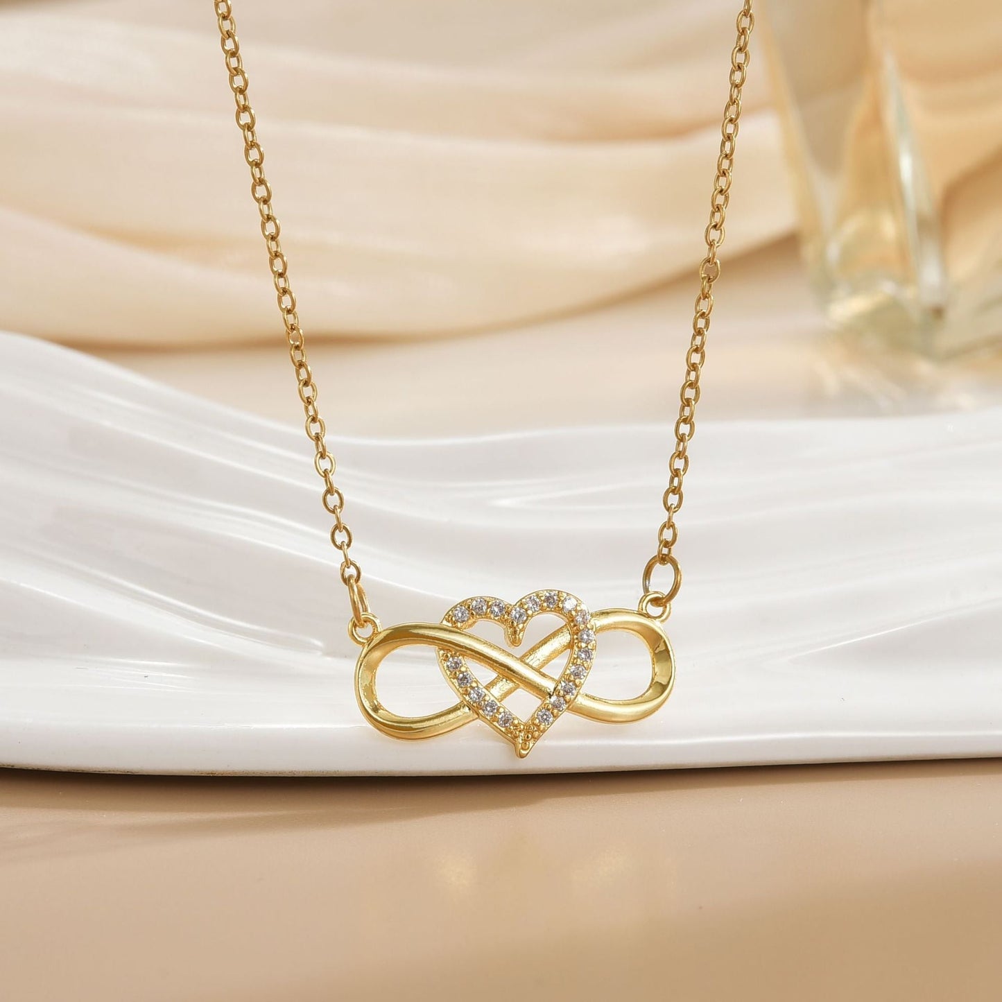 Collar Infinito Nudo de Amor | Oro