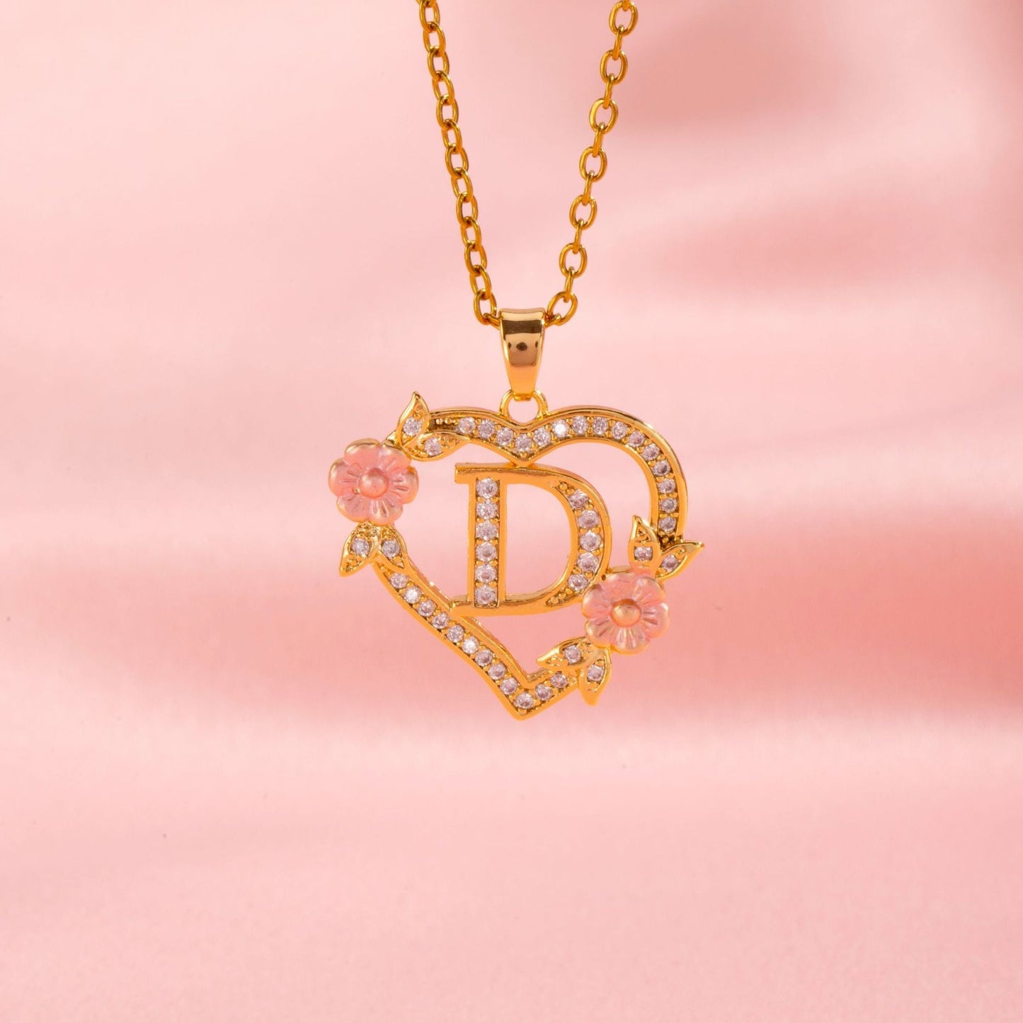 Collar con Inicial y Dije Floral | Oro