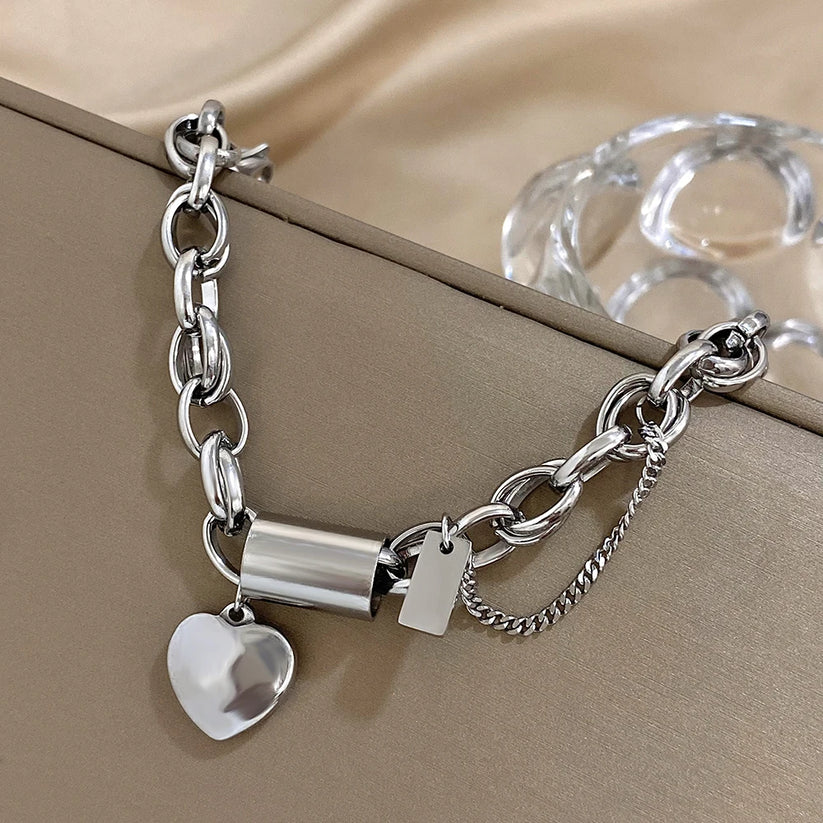 Pulsera Gruesa con Corazón | Oro