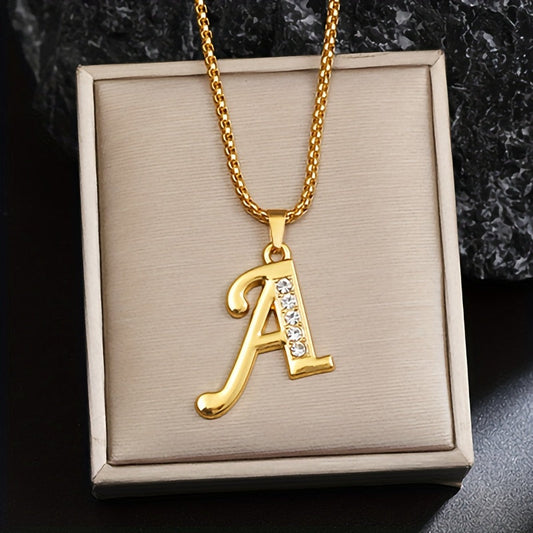 Collar con Inicial y Detalle de Cristal | Oro