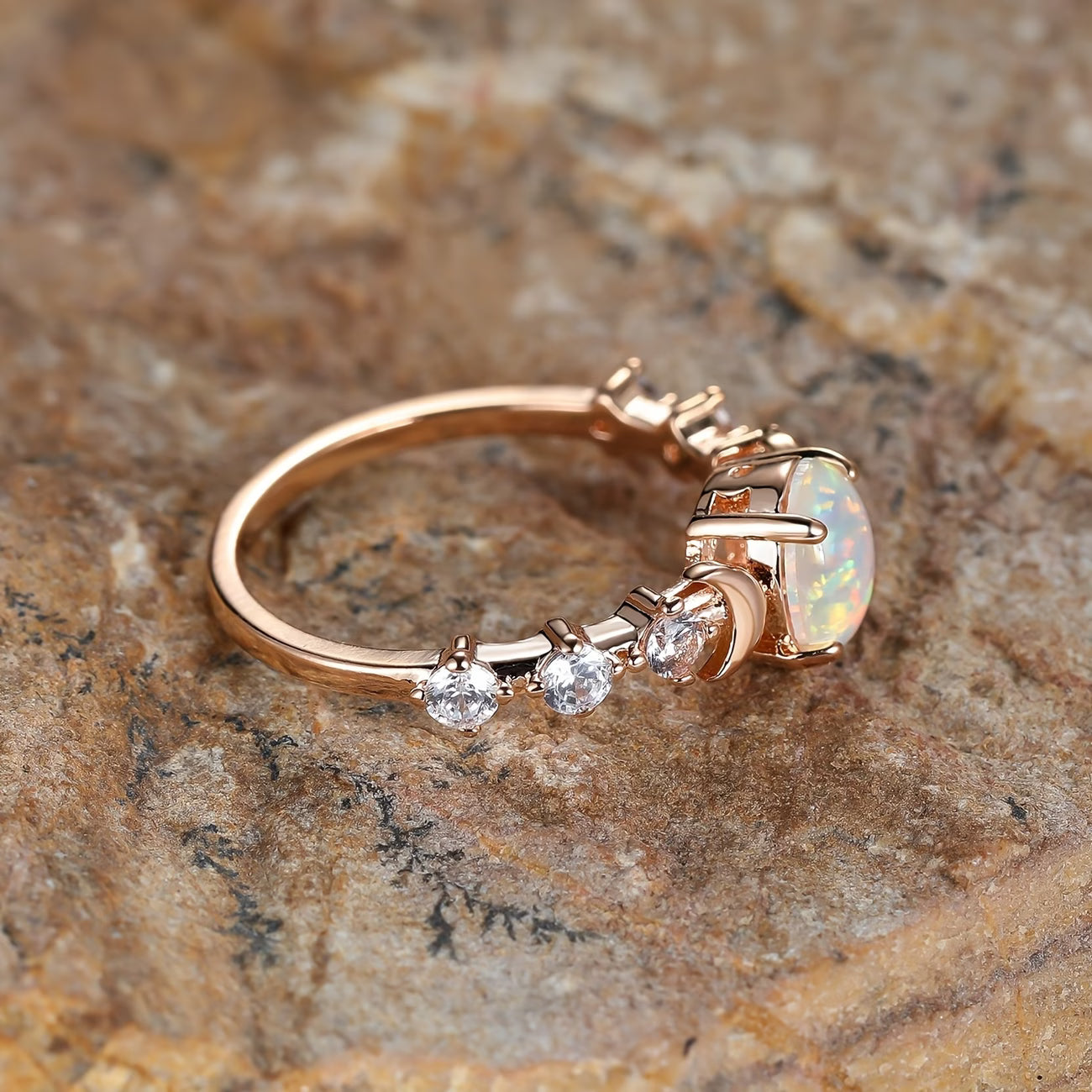 Anillo de Ópalo de Luna Crescent | Oro rosa