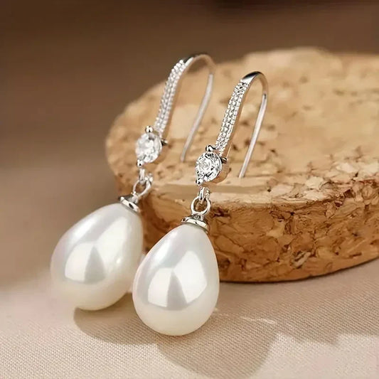 Aretes de Perlas Dangling Bright | Oro blanco