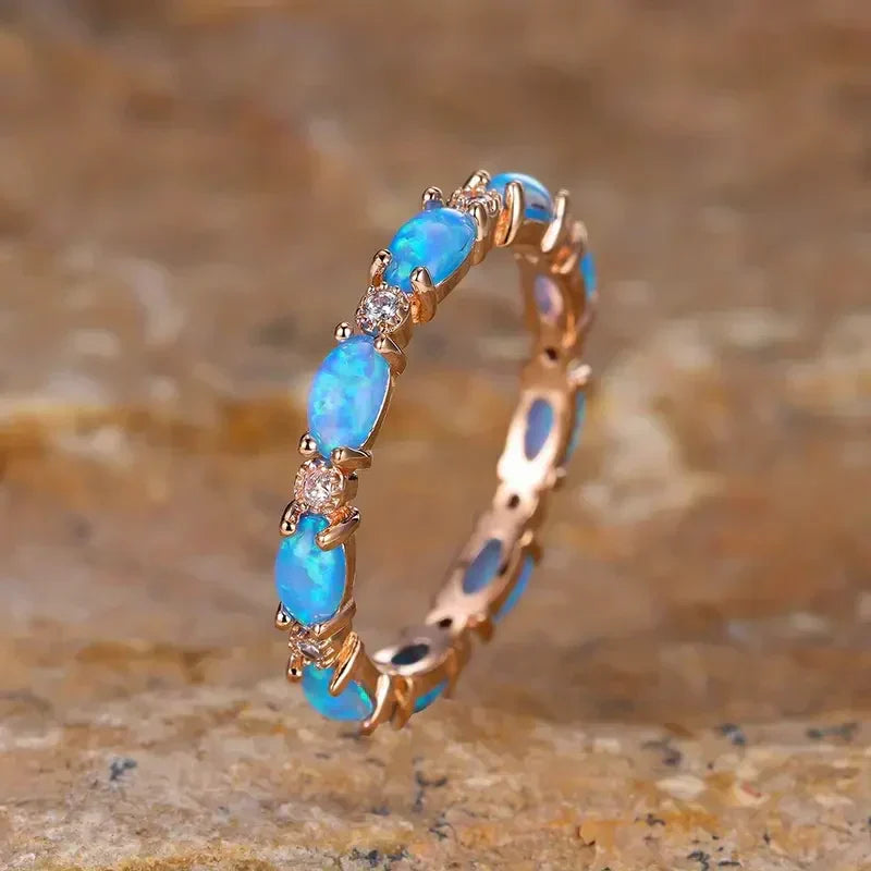 Anillo Elegante de Ópalo Azul | Oro