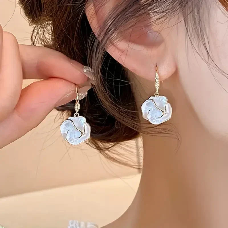 Aretes Espiral Blanco | Oro