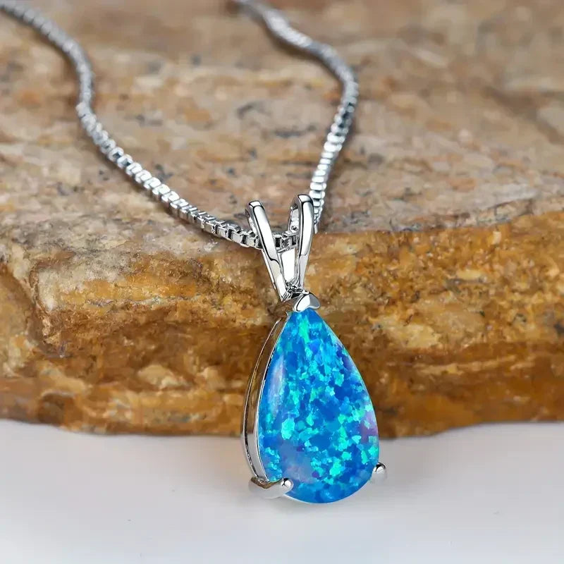 Collar de Ópalo de Lágrima Azure | Oro blanco
