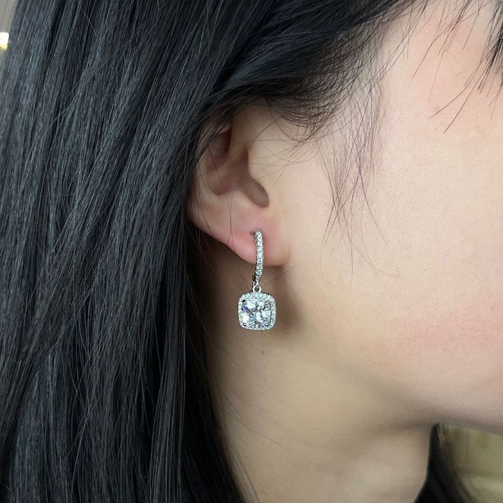 Aretes Colgantes Cuadrados Halo | Oro blanco