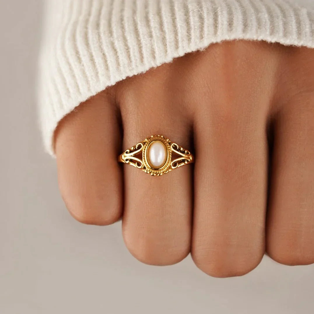 Anillo Atemporal de Perla Zavienne | Oro